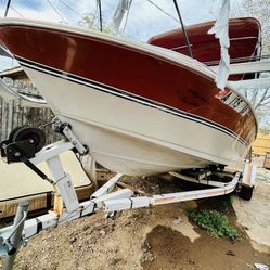 Larson Boat 