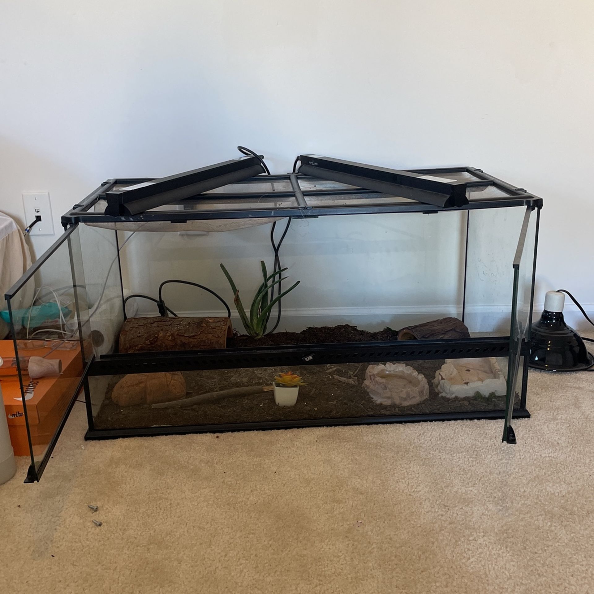 Reptile Tank