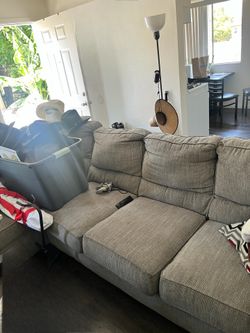 Couch sectional