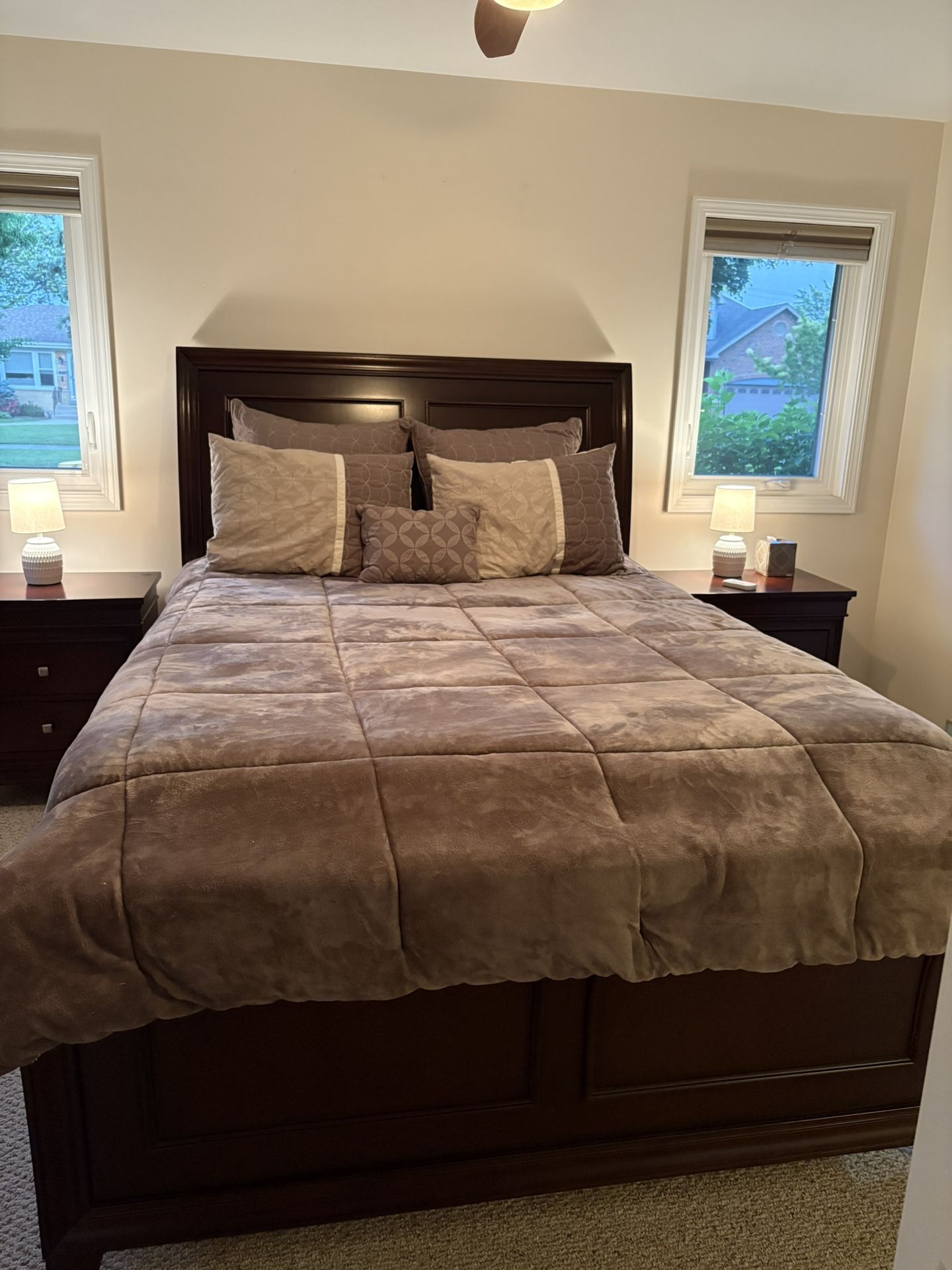 Queen Sized Bedroom Set