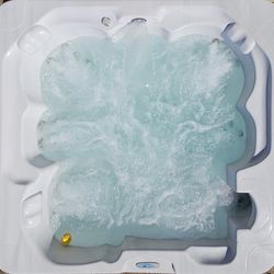Refurbished 7- person 2008 Cal Spas/Hot tub/ Series for sale