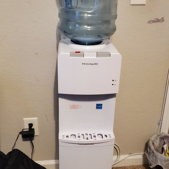 Water Cooler And Heater - Frigidaire