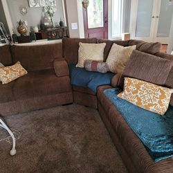 Oversized Sectional With Ottoman And Doublewide Chair
