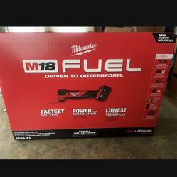 MILWAUKEE M18 FUEL MULTI -TOOL KIT  #2836-21  (( Read Below ))