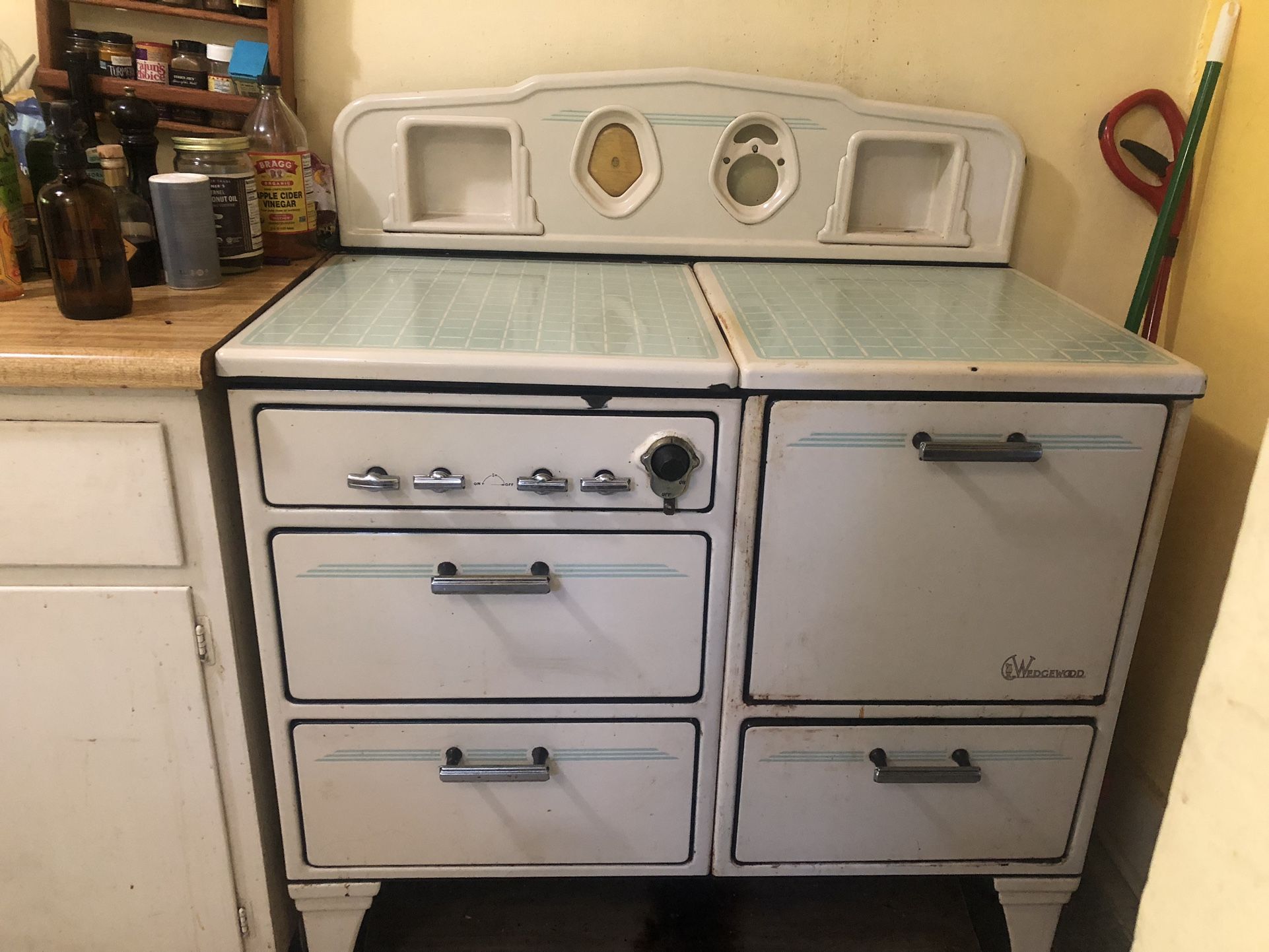 Antique Wedgewood Stove/Oven