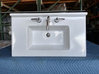 DBX luxury wall mounted bathroom sink