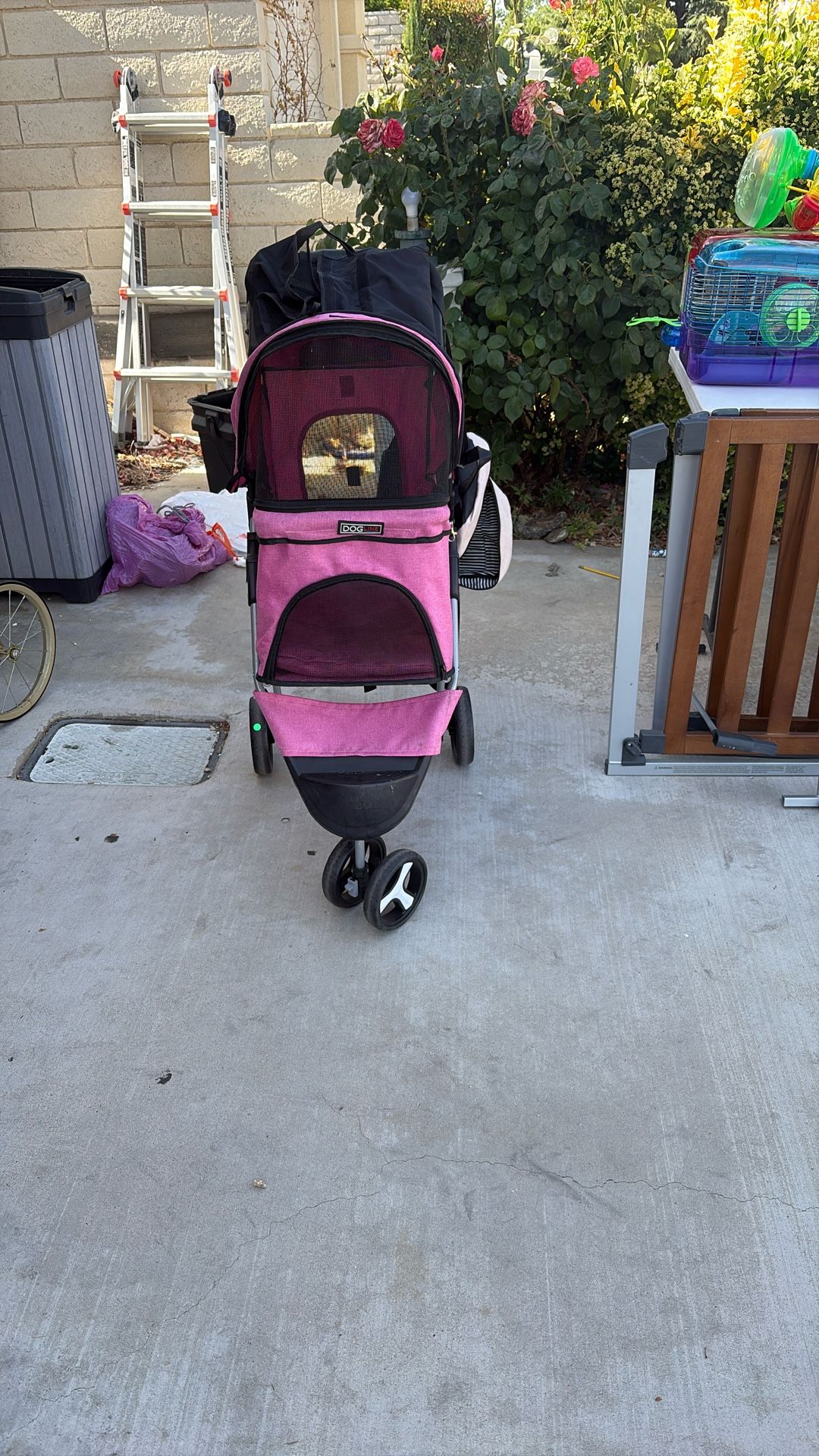 Dog stroller