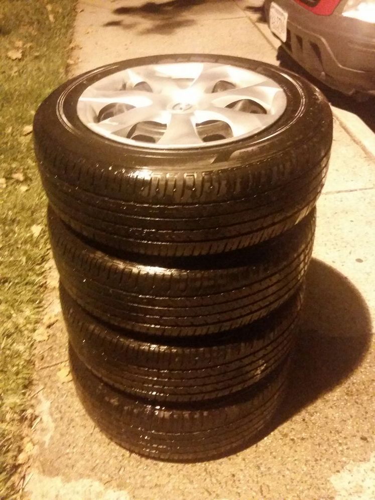 Bridgestone four tires P205 60 R16