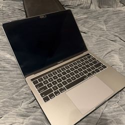MacBook Pro 13 in