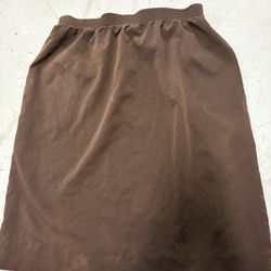 Chocolate Skirt With Hidden Pockets And Elastic Waist