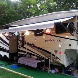 2012 Jayco Pinnacle 34ft 