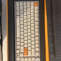 Glorious Gmmk Pro Custom