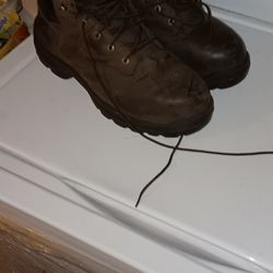 Red Wing Boots 9 Mens 6/10  Con