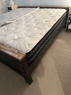 King size bed