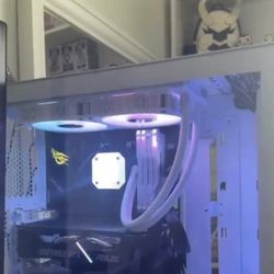 CUSTOM BUILT Gaming PC *TAKING OFFERS - NO TRADES*