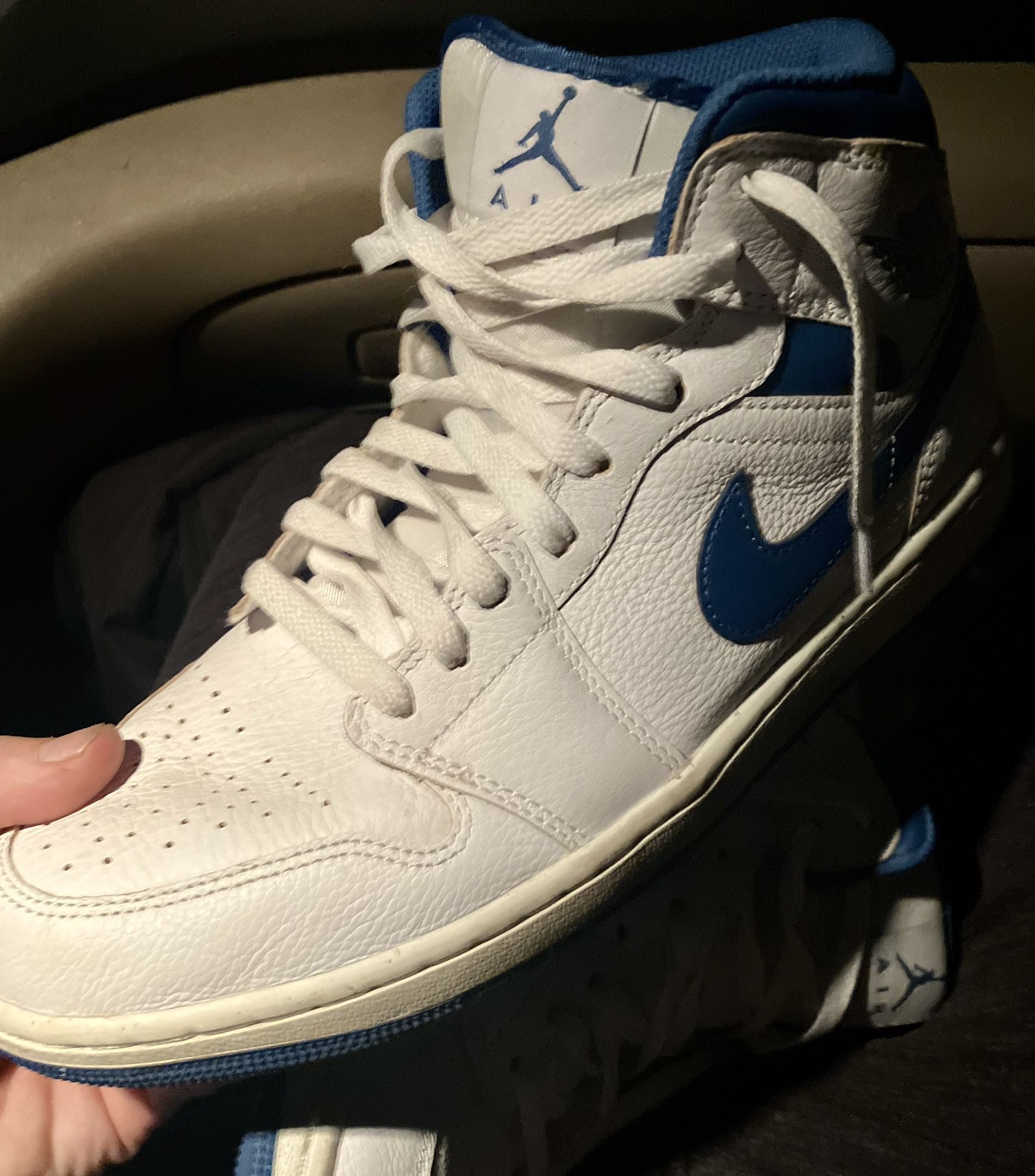 Jordan Retro 1 Mid High Tops