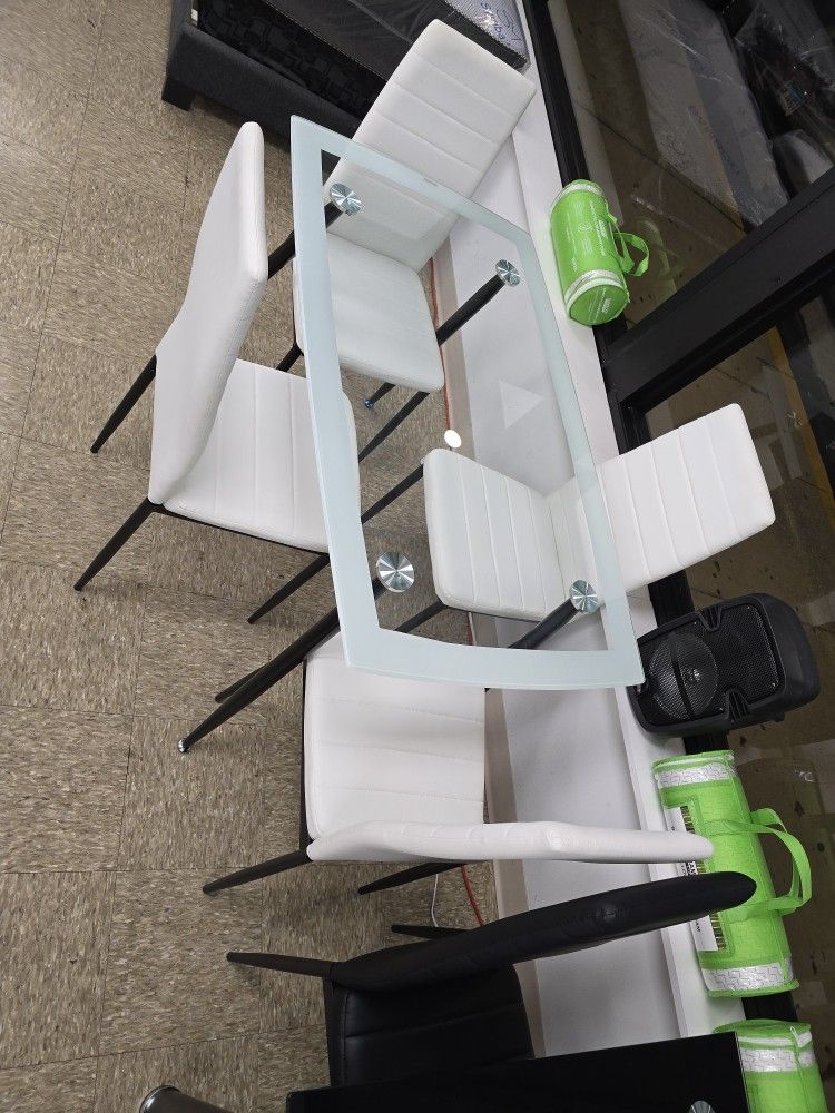 Dining Table With 4 Chairs