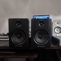 M-Audio BX5 Speakers 