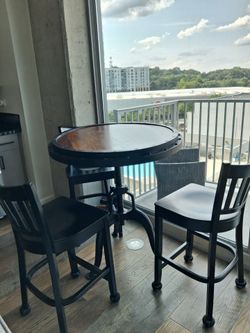 Industrial Round Pub Table with 3 Bar Stools