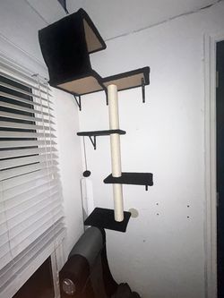 Cat tree for wall