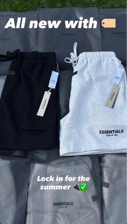 Essentials Shorts