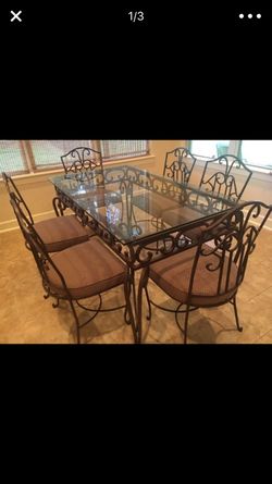 Kitchen table and chairs heavy metal