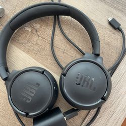 JBL Wireless Headset; EXCELLENT CONDITION! 🕹️