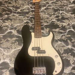 Squire P bass 