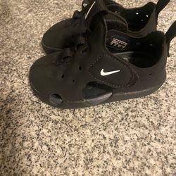 Nike size 5c