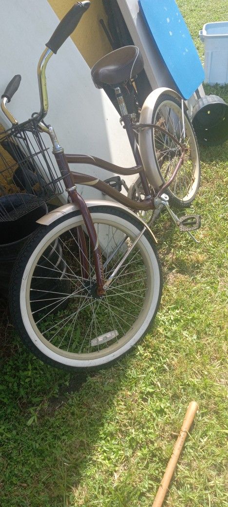 Huffy Adult Cruiser Bike