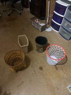 trash cans all 10 dollars