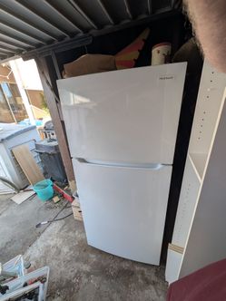 Frigidaire Fridge – Excellent Condition