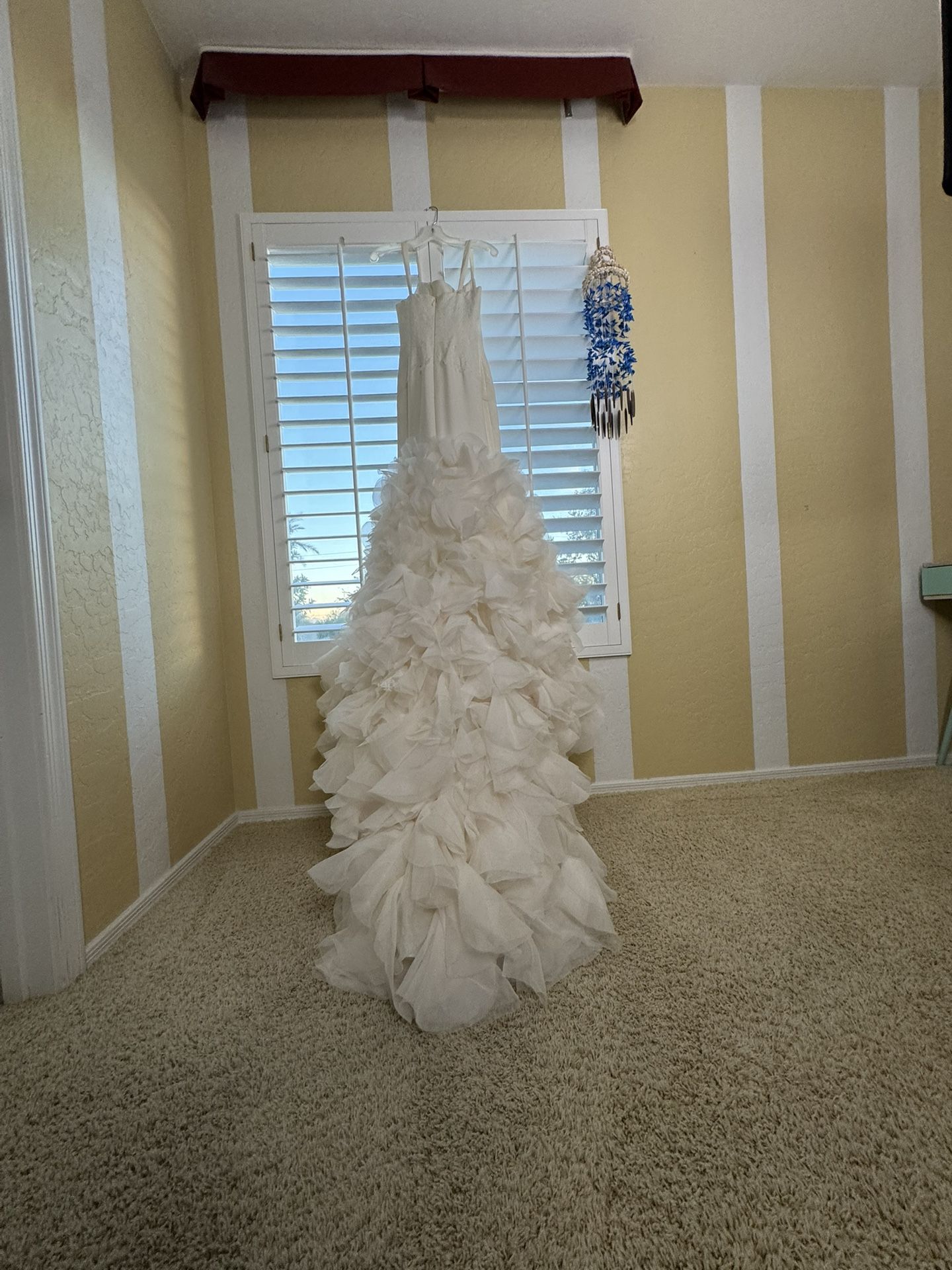 Wedding dress Brand New Size 2 Brand New Never Been Used