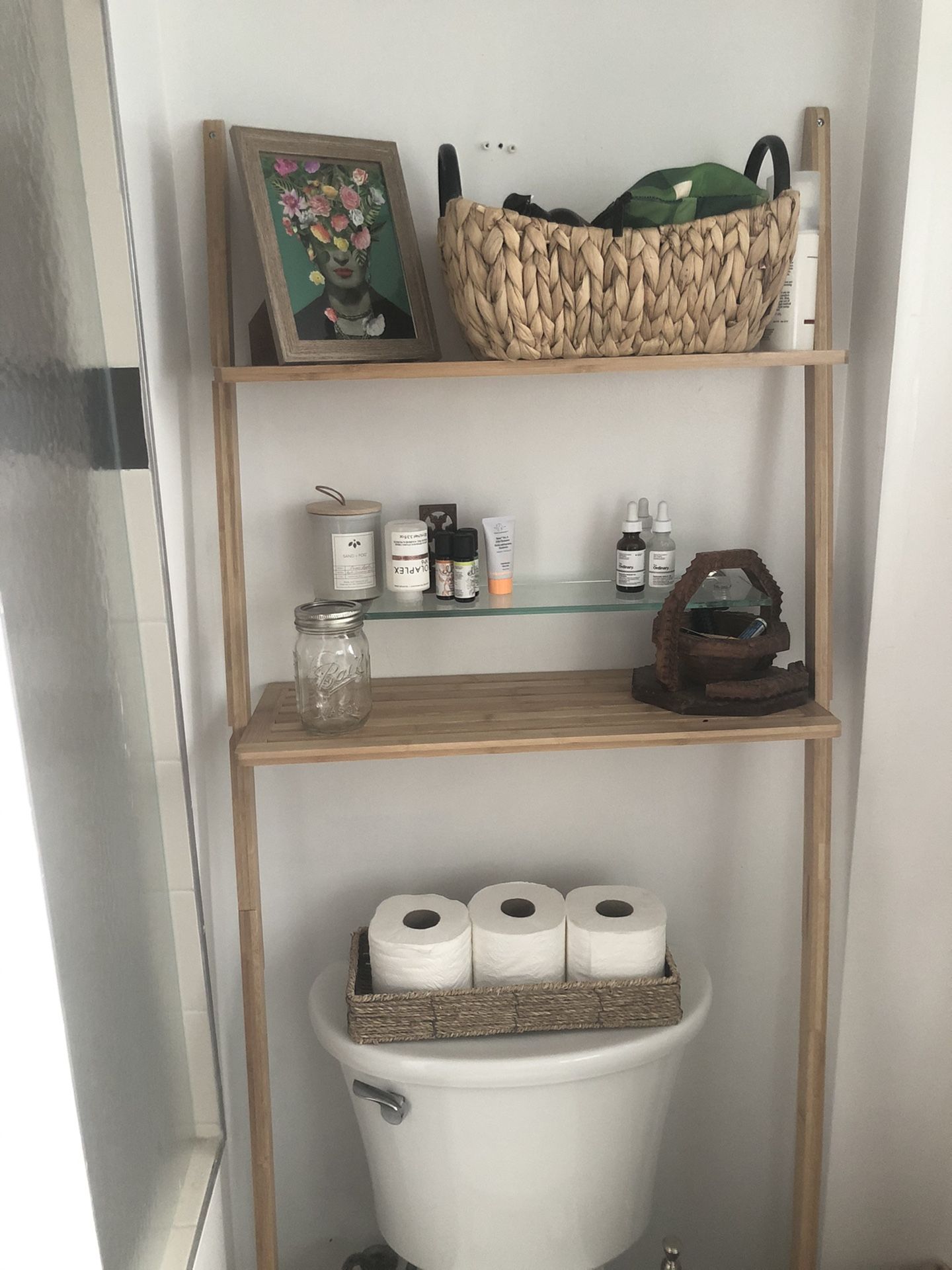 Bathroom shelves