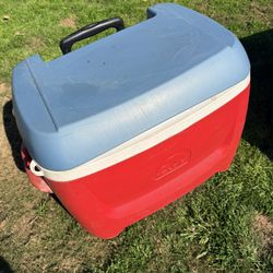 Rolling Ice Cooler 