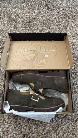 Women’s Dress Shoe Mary Jane With Buckle