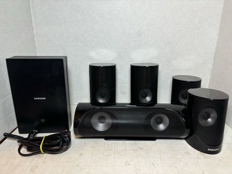 Samsung Full Surround Home Theater With Blue Ray Player