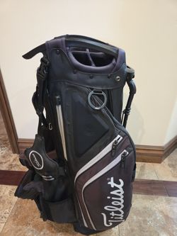 Golf Bag TITLEIST Hybrid 14 Stand Bag