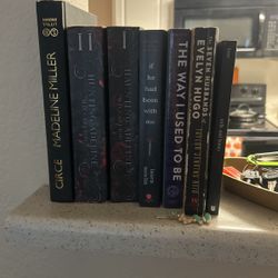 Books. Horror Romance