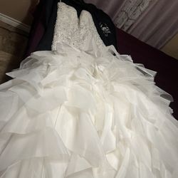 Gorgeous Brand New Wedding Dress