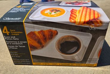 Signature Housewares 4-Set Cups and Plates Set