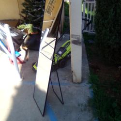 Massage/Tattoo Table, Glass Desks, 4post Bed, Mini Refrigerators & MORE