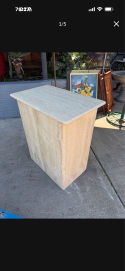 Antique beautiful marble side, Table