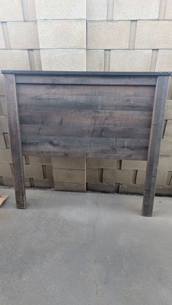 Full/queen bed frame with headboard and footboard