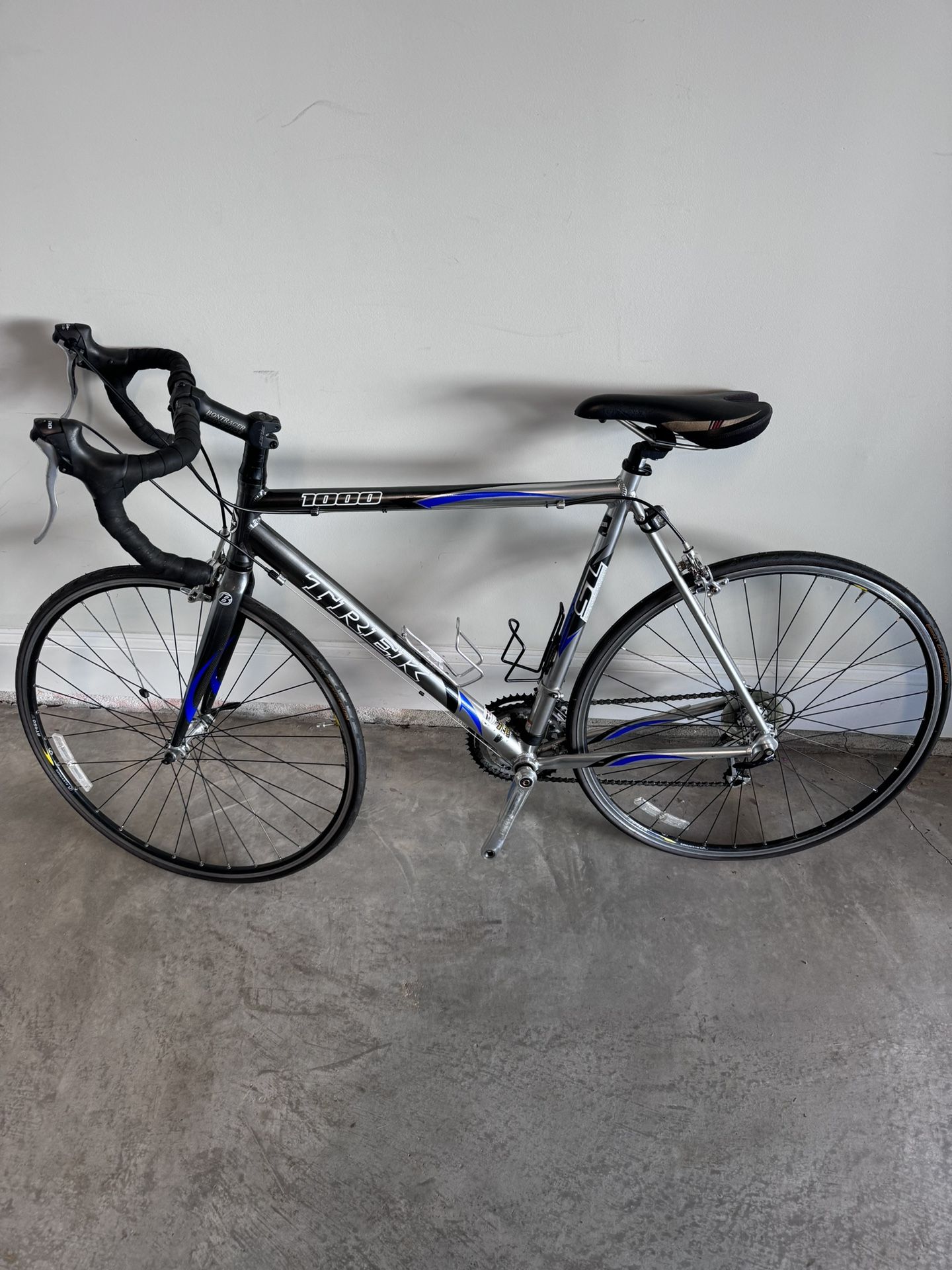 Trek 1000 road Bike 58 CM