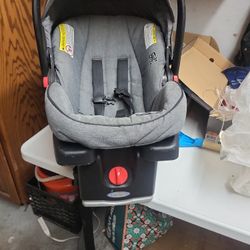 Infant Car Seat 
