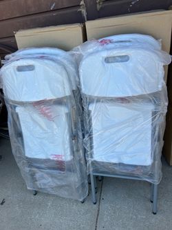 White Plastic Folding Chairs Set of 6 new tick seat and commercial grade material