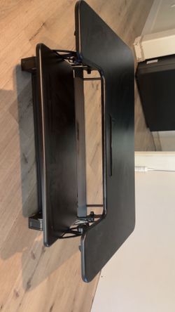 Vivo keyboard desk lifter