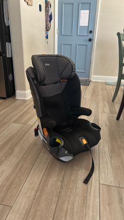 Chicco MyFit ClearTex Harness + Booster Car Seat - Great Condition!