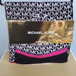 🎄 Michael Kors Women's Scarf Sets 🎄